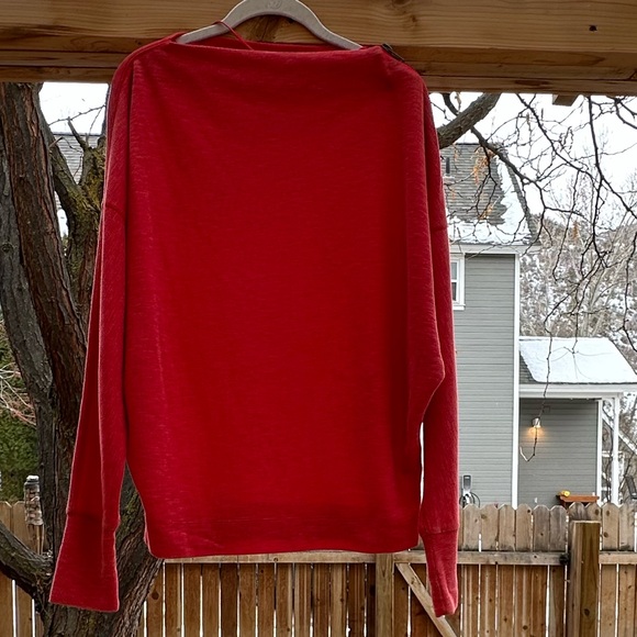We The Free Washed Red Boatneck Dolman Sleeve Nikala Sweatshirt medium - Picture 9 of 16